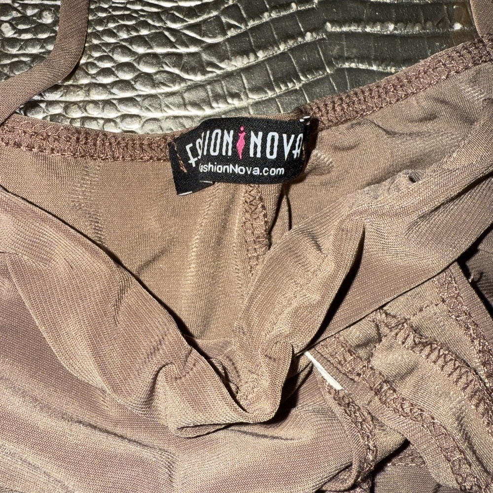 Fashion Nova Taupe Spaghetti Strap Bodysuit - Size S - Picture 3 of 4